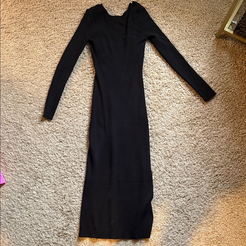 Chic Black Backless Long Sleeve Dress